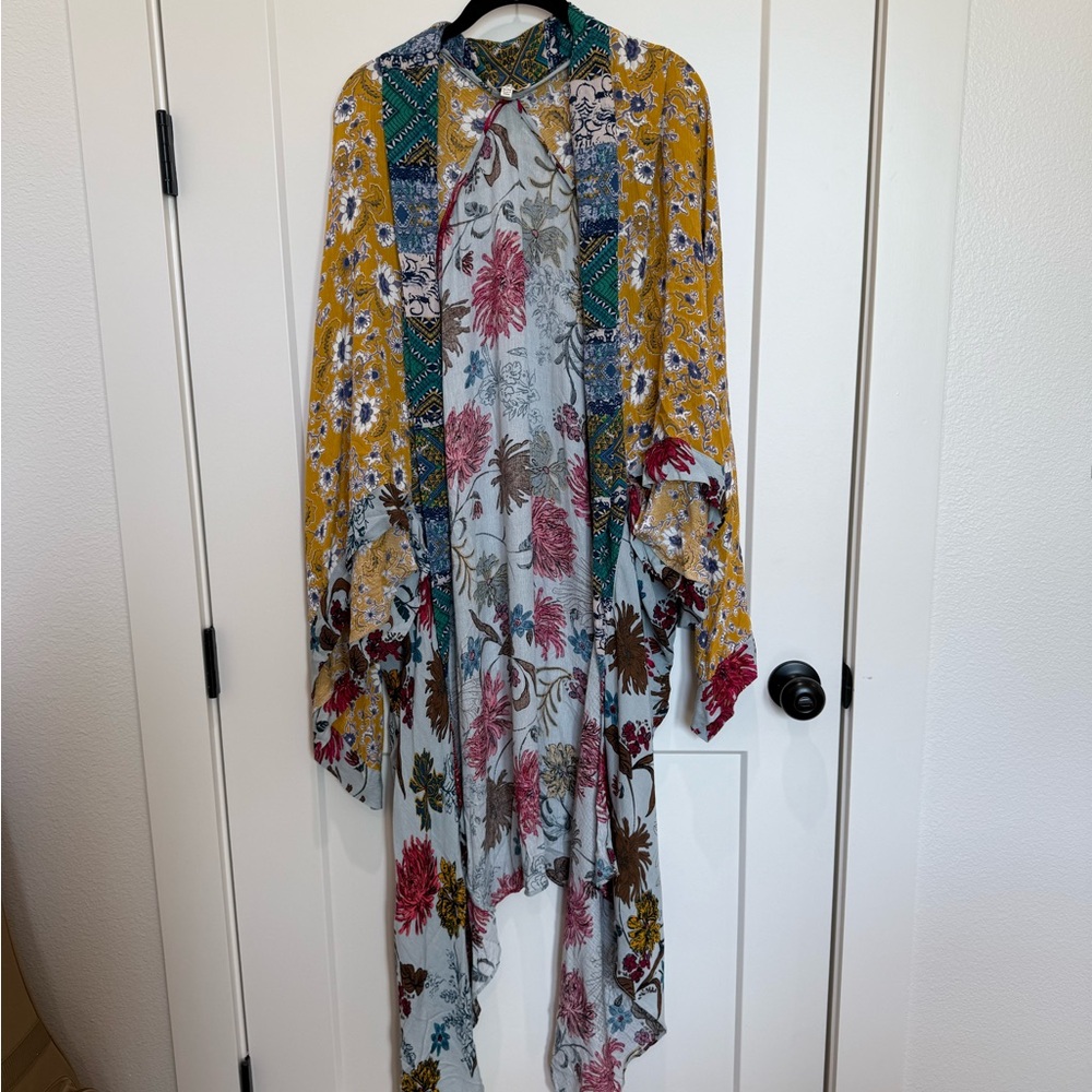 Umgee Multicolor Floral Kimono